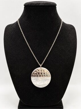 Silver Tone Round Pendant Necklace Pearlescent Shell Look Hammered Disc Jewelry